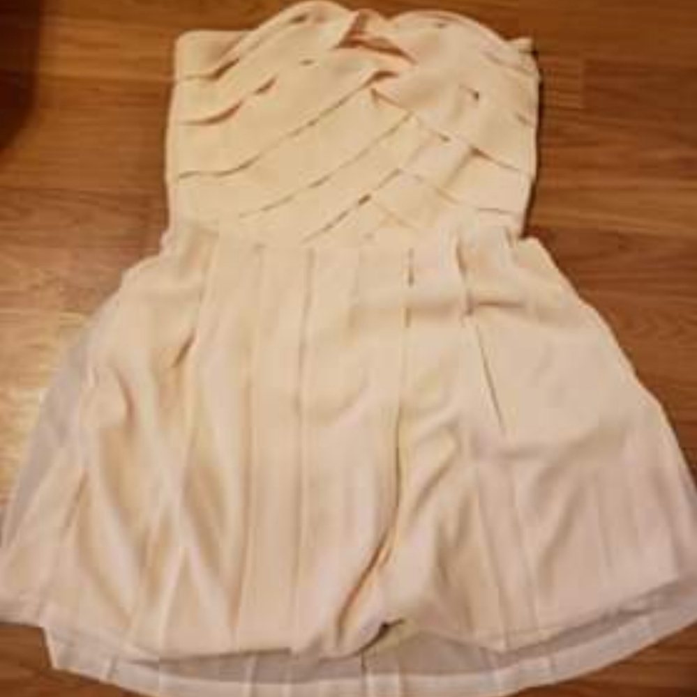 Strapless dress